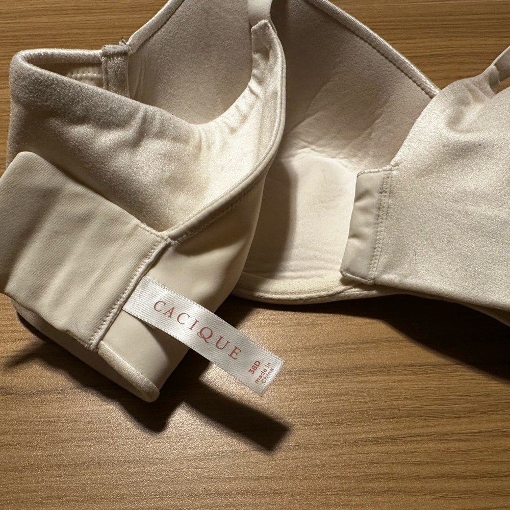 Cacique White/cream Molded T-Shirt Bra with Underwire 38D - Picture 3 of 4